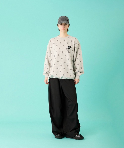 ONCILY(オンシェリー)の「DOT PATTERN HEART LOGO DRAW CODE SWEAT / ドットハートロゴドローコードスウェット(スウェット・メンズ・ブラック/杢グレー・LARGE/MEDIUM/SMALL)」の7枚目の写真