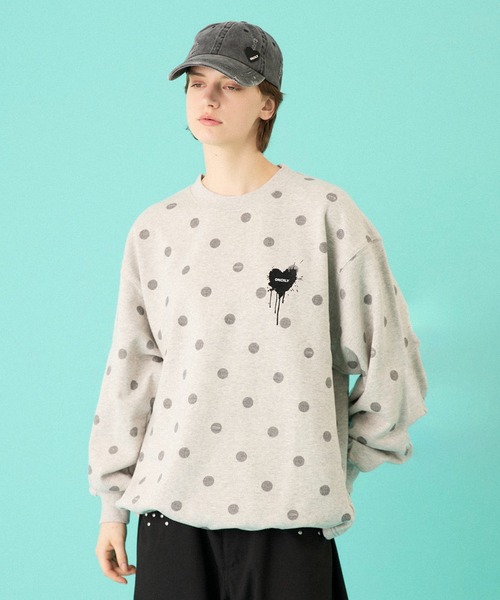 ONCILY(オンシェリー)の「DOT PATTERN HEART LOGO DRAW CODE SWEAT / ドットハートロゴドローコードスウェット(スウェット・メンズ・ブラック/杢グレー・LARGE/MEDIUM/SMALL)」の5枚目の写真
