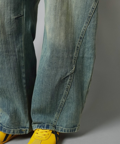 SPINNS(スピンズ)の「前ポケット付きバルーンパンツ/ステッチ(デニムパンツ・レディース・サックスブルー/ネイビー・ONESIZE)」の14枚目の写真