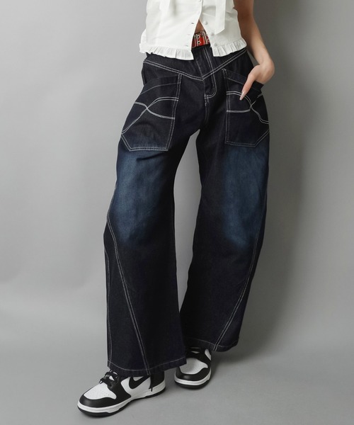 SPINNS(スピンズ)の「前ポケット付きバルーンパンツ/ステッチ(デニムパンツ・レディース・サックスブルー/ネイビー・ONESIZE)」の19枚目の写真