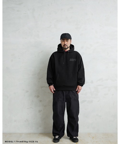 WAIPER.inc(ワイパーインク)の「WAIPER.inc REFLECTIVE LOGO プルオーバーパーカー【WP1175】(パーカー・メンズ・ネイビー/ブラック・XL/L/M/XXL/S)」の13枚目の写真
