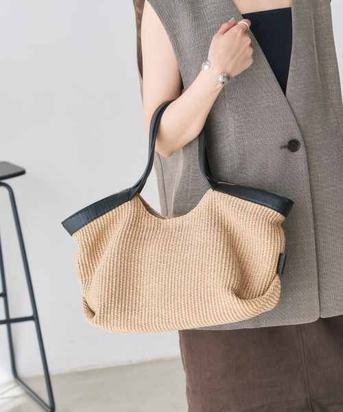 VIOLAd'ORO（ヴィオラドーロ）の「VIOLAd’ORO/ヴィオラドーロ SANDRO TOTE（トートバッグ・レディース・ベージュ/ブラウン・FREE）」の2枚目の写真