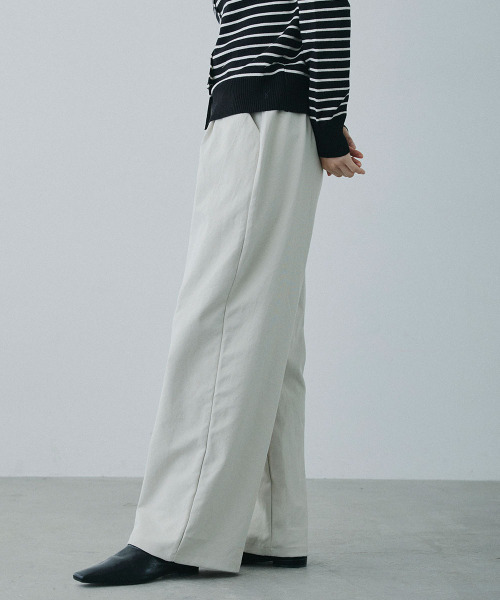 Mirette(ミレット)の「センターライン セミワイドストレートパンツ / Center Line Semi-Wide Straight Pants(スラックス・レディース・カーキ/ブラウン/オフホワイト・SMALL/MEDIUM/LARGE)」の7枚目の写真