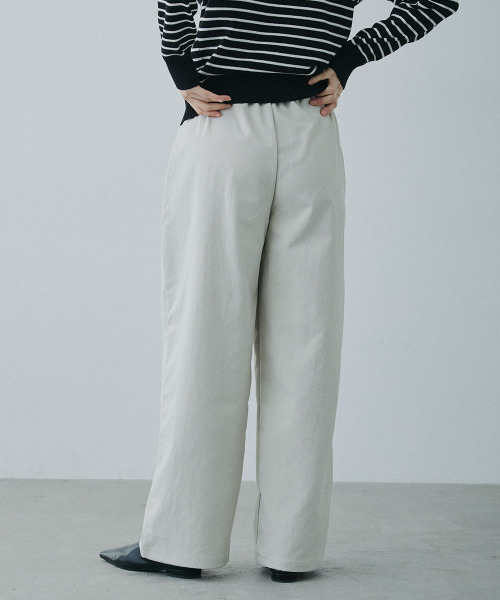 Mirette(ミレット)の「センターライン セミワイドストレートパンツ / Center Line Semi-Wide Straight Pants(スラックス・レディース・カーキ/ブラウン/オフホワイト・SMALL/MEDIUM/LARGE)」の9枚目の写真