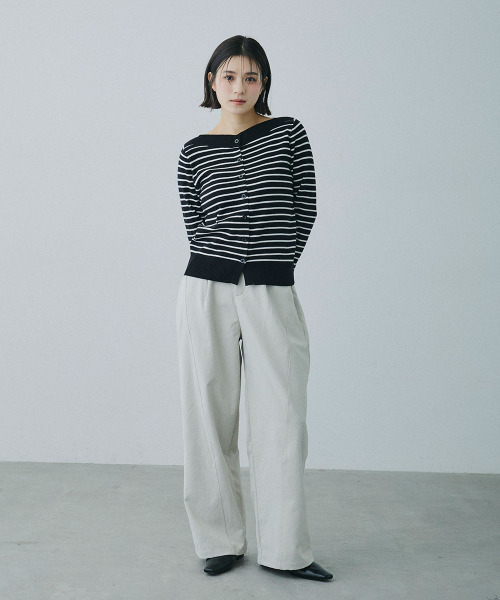 Mirette(ミレット)の「センターライン セミワイドストレートパンツ / Center Line Semi-Wide Straight Pants(スラックス・レディース・カーキ/ブラウン/オフホワイト・SMALL/MEDIUM/LARGE)」の10枚目の写真
