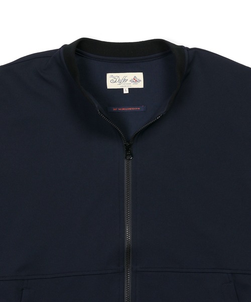 The DUFFER of ST.GEORGE（ザダファーオブセントジョージ）の「[360° THE CIRCLE STRETCH] BY WONDER SHAPE：セットアップ対応 サークルストレッチ MA-1 / フライトジャケット / ワンダーシェイプ / 軽量アウター / ボンバージャケット（MA-1・メンズ・ネイビー/ブラック・X-LARGE/LARGE/MEDIUM/SMALL）」の12枚目の写真