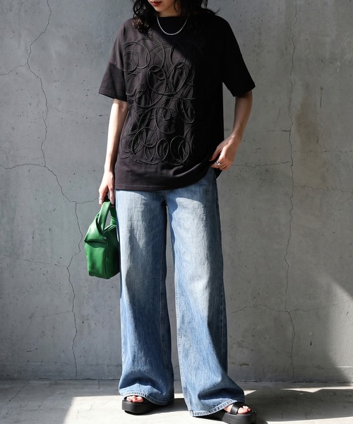 antiqua（アンティカ）の「立体刺繍 テープデザイン Tシャツ（Tシャツ/カットソー・レディース・ホワイト/ブラック・ONESIZE）」の9枚目の写真