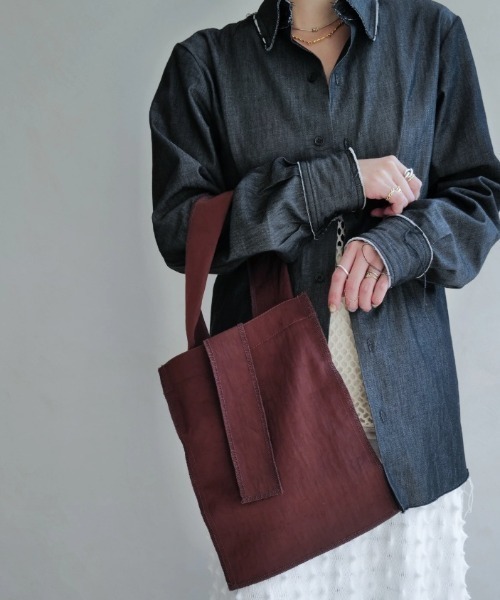 ITTI（イッチ）の「ITTI/イッチ/MARY INSIDE OUT TOTE - M / CERATO BRIGHT【2026年秋冬入荷モデル】（トートバッグ・レディース・ブラック/ブラウン・F）」の15枚目の写真