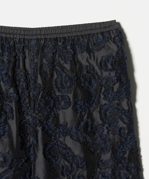 UNITED ARROWS（ユナイテッドアローズ）の「カット ジャガード ストレート パンツ ‐ウォッシャブル‐（その他パンツ・レディース・ネイビー・38/36）」の9枚目の写真