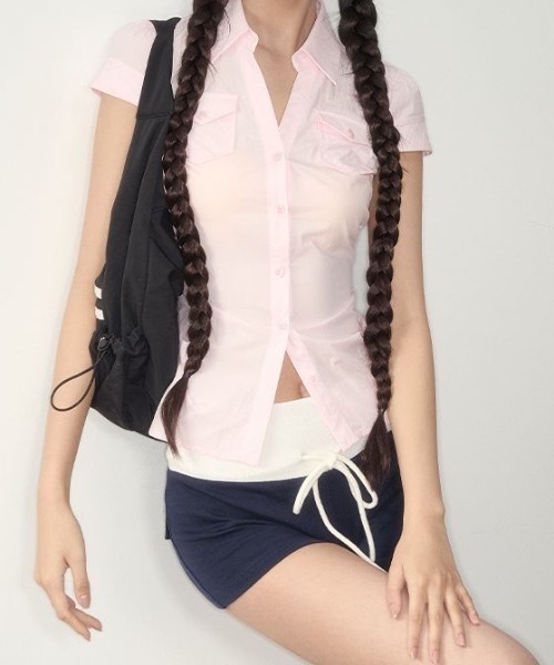Teem Store(チームストア)の「Vネックウエストギャザースリムフィットシャツ チェック柄 無地(シャツ/ブラウス・レディース・ピンク/ブルー・M/S)」の2枚目の写真