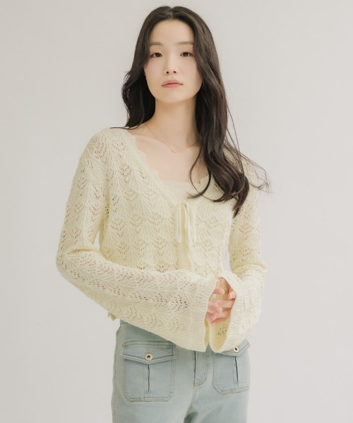 NEUNA(ヌナ)の「【スタイルアップが叶う!】フレアクロシェカバーアップカーディガン(カーディガン/ボレロ・レディース・ブラック/アイボリー・FREE)」の5枚目の写真