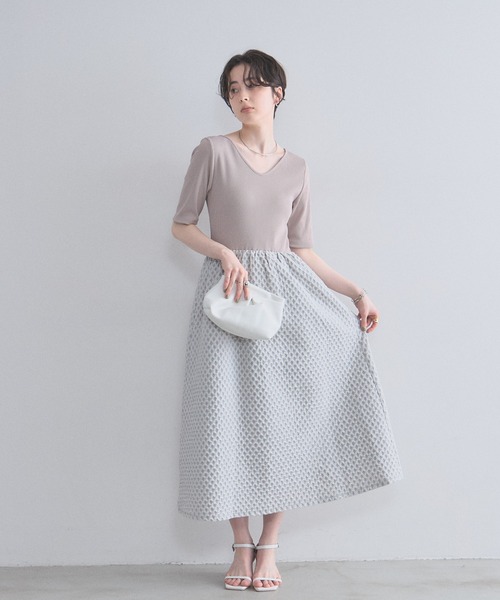 &. NOSTALGIA(アンドドットノスタルジア)の「【ZOZO限定】リブカット×ジャガードワンピース(ワンピース・レディース・ネイビー/ブラック/グレー・M)」の2枚目の写真