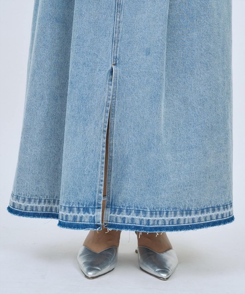 AND COUTURE(アンドクチュール)の「デニムタックフレアスカート(デニムスカート・レディース・ブルー・MEDIUM/SMALL)」の12枚目の写真