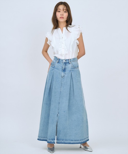 AND COUTURE(アンドクチュール)の「デニムタックフレアスカート(デニムスカート・レディース・ブルー・MEDIUM/SMALL)」の13枚目の写真