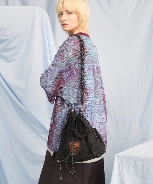 MAISON SPECIAL(メゾンスペシャル)の「《UNISEX》【THEATRE PRODUCTS】Collaboration Multiway Drawstring Bag/シアタープロダクツコラボレーションマルチウェイ巾着バッグ【MAISON SPECIAL/メゾンスペシャル】(ショルダーバッグ・メンズ・グレイッシュベージュ/ブラック・FREE)」の5枚目の写真