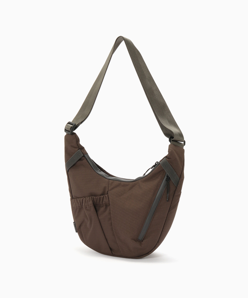SEALSON(シールソン)の「SEALSON / シールソン M1 CROSSBODY BAG BROWN(ショルダーバッグ・メンズ・ブラウン・FREE)」の1枚目の写真