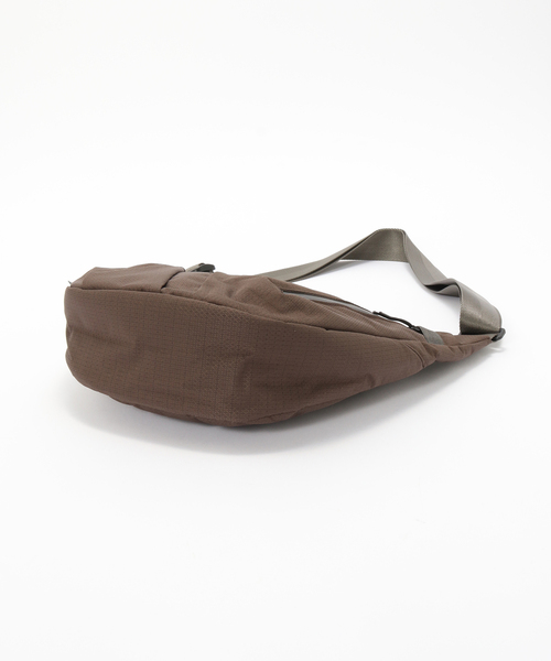 SEALSON(シールソン)の「SEALSON / シールソン M1 CROSSBODY BAG BROWN(ショルダーバッグ・メンズ・ブラウン・FREE)」の8枚目の写真