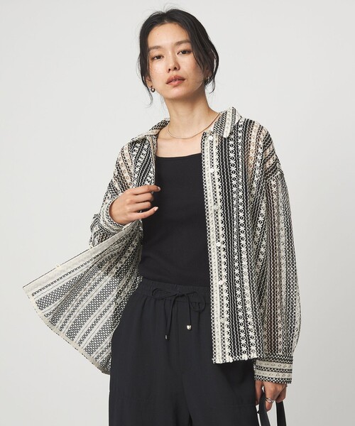 green label relaxing(グリーンレーベルリラクシング)の「カラミレース シャツ(シャツ/ブラウス・レディース・ブラック/ベージュ・FREE)」の4枚目の写真