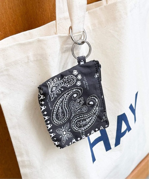 Spick & Span(スピックアンドスパン)の「JUST PICK IT ! BANDANA CHARM(キーケース/キーアクセサリー・レディース・ネイビー/グレー/ブラウン/キャメル・FREE)」の10枚目の写真