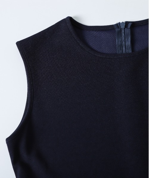 AMELY(エミリー)の「ペプラムトップスセットアップ(セットアップ・レディース・ブラック/ネイビー・フリー)」の9枚目の写真