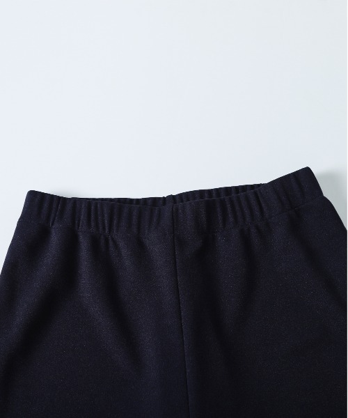 AMELY(エミリー)の「ペプラムトップスセットアップ(セットアップ・レディース・ブラック/ネイビー・フリー)」の21枚目の写真