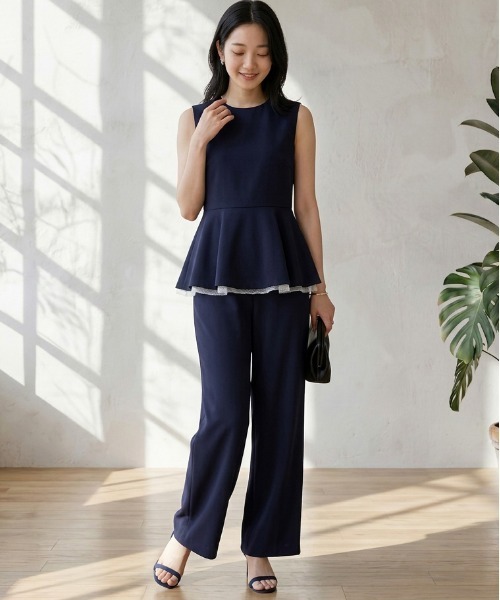 AMELY(エミリー)の「ペプラムトップスセットアップ(セットアップ・レディース・ブラック/ネイビー・フリー)」の6枚目の写真