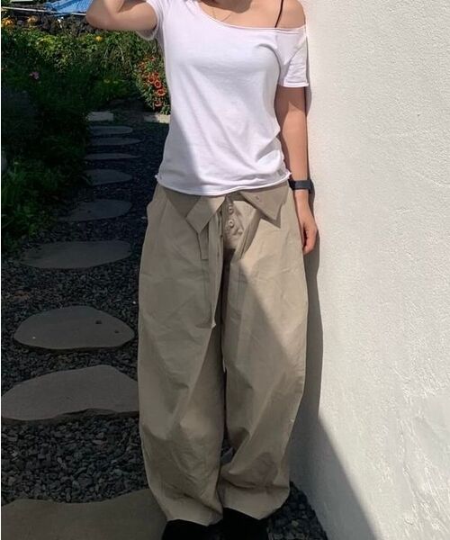LO AXUAL(ロ・アクシュアル)の「ワークルームフォールドバルーンパンツ_ベージュ(その他パンツ・レディース・その他・FREE)」の6枚目の写真