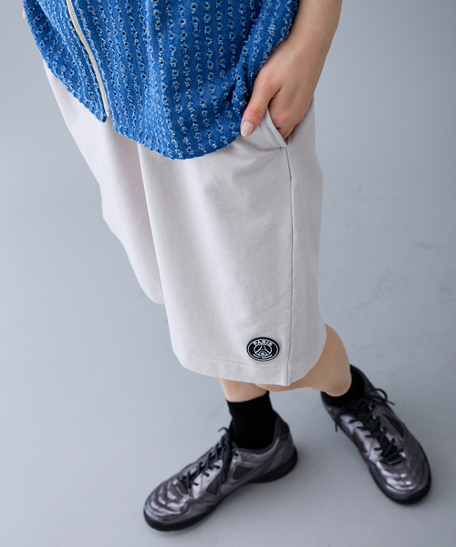 PARIS SAINT-GERMAIN（パリサンジェルマン）の「【Paris Saint-Germain / パリ・サン＝ジェルマン】 JP PIGMENT CREST SHORTS（その他パンツ・メンズ・ベージュ/ブラック系その他/ピンク・SMALL/MEDIUM/LARGE）」の2枚目の写真