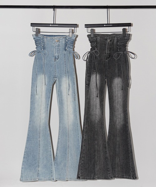 me+em select(ミームセレクト)の「【 2color / 3size 】サイドレースアップリボン美脚ストレッチフレアデニム / side laceup ribbon slim leg stretch flare denim(デニムパンツ・レディース・ブルー/ブラック・LARGE/MEDIUM/SMALL)」の4枚目の写真