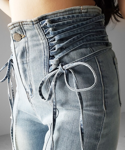 me+em select(ミームセレクト)の「【 2color / 3size 】サイドレースアップリボン美脚ストレッチフレアデニム / side laceup ribbon slim leg stretch flare denim(デニムパンツ・レディース・ブルー/ブラック・LARGE/MEDIUM/SMALL)」の22枚目の写真
