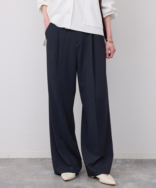SLOBE IENA(スローブイエナ)の「《WEB限定/4サイズ展開/追加》イージーワイドパンツ(スラックス・レディース・ベージュ/ネイビー・38/40/34/36)」の11枚目の写真