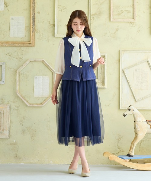 Rose Tiara(ローズティアラ)の「デニムジレドッキングワンピース(ワンピース・レディース・ネイビー・46/42/38)」の5枚目の写真