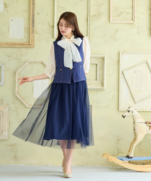 Rose Tiara(ローズティアラ)の「デニムジレドッキングワンピース(ワンピース・レディース・ネイビー・46/42/38)」の14枚目の写真