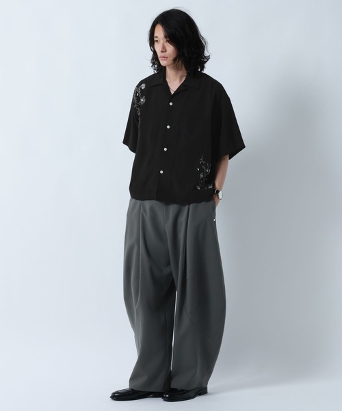 RAGEBLUE(レイジブルー)の「DESIGN SEAM WIDE CURVE PANTS/デザインシームワイドカーブパンツ(スラックス・メンズ・ベージュ/ブラック/グレー・MEDIUM/LARGE)」の9枚目の写真
