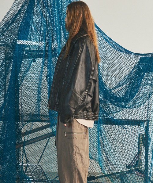 MAISON SPECIAL(メゾンスペシャル)の「《UNISEX》Sheep Leather Prime-Over Layering Single Blouson/シープレザープライムオーバーレイヤリングシングルブルゾン【MAISON SPECIAL/メゾンスペシャル】(ブルゾン・メンズ・ダークブラック/ブラック・0/2/1)」の11枚目の写真