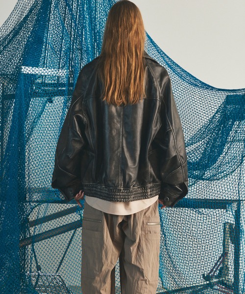 MAISON SPECIAL(メゾンスペシャル)の「《UNISEX》Sheep Leather Prime-Over Layering Single Blouson/シープレザープライムオーバーレイヤリングシングルブルゾン【MAISON SPECIAL/メゾンスペシャル】(ブルゾン・メンズ・ダークブラック/ブラック・0/2/1)」の12枚目の写真