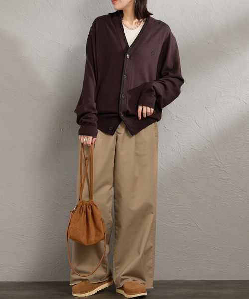 FRED PERRY（フレッドペリー）の「【WEB先行予約】[FRED PERRY/フレッドペリー] Vネック クラシックニットカーディガン(WEB限定)（カーディガン/ボレロ・レディース・ブラック/ダークブラウン・M/S/L）」の20枚目の写真