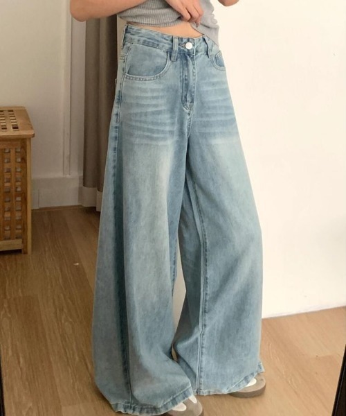 LUCPY(ラクピー)の「ヴィンテージウォッシュデニムパンツ(デニムパンツ・レディース・ブルー・X-LARGE/LARGE/MEDIUM/SMALL)」の1枚目の写真