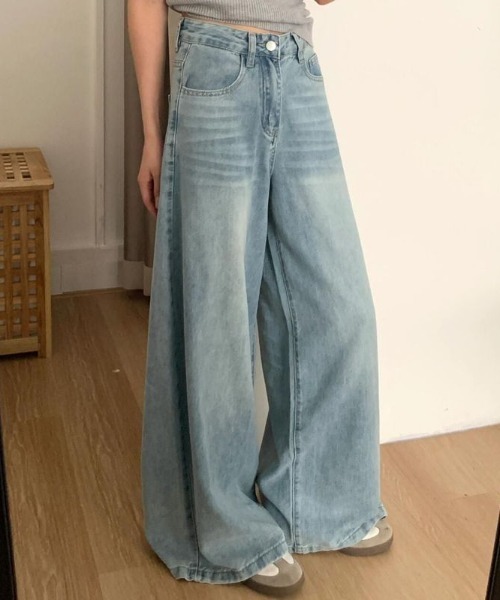 LUCPY(ラクピー)の「ヴィンテージウォッシュデニムパンツ(デニムパンツ・レディース・ブルー・X-LARGE/LARGE/MEDIUM/SMALL)」の3枚目の写真