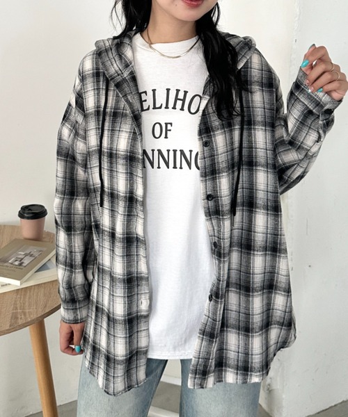 CLEA(クレア)の「チェック柄フード付きオーバーシャツジャケット(Tシャツ/カットソー・レディース・ネイビー/カーキ/ブラウン/ブラック・FREE)」の16枚目の写真