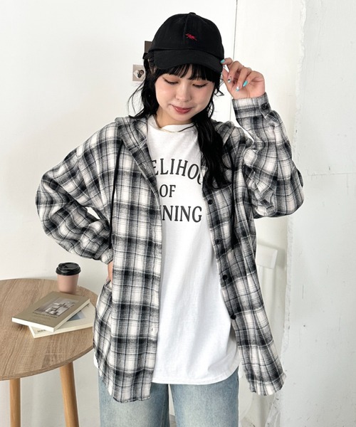 CLEA(クレア)の「チェック柄フード付きオーバーシャツジャケット(Tシャツ/カットソー・レディース・ネイビー/カーキ/ブラウン/ブラック・FREE)」の19枚目の写真