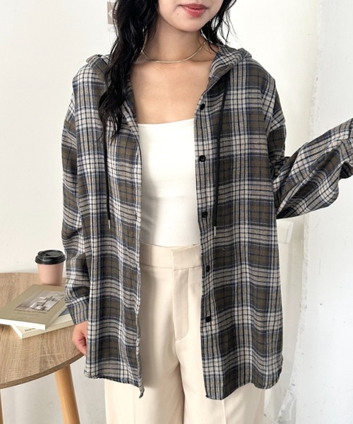 CLEA(クレア)の「チェック柄フード付きオーバーシャツジャケット(Tシャツ/カットソー・レディース・ネイビー/カーキ/ブラウン/ブラック・FREE)」の5枚目の写真