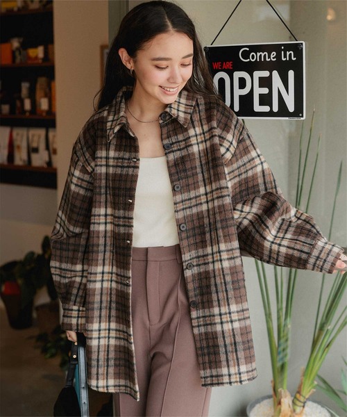 titivate(ティティベイト)の「裏起毛チェックオーバーシャツ(シャツ/ブラウス・レディース・ブラウン/レッド/ライトブルー/ピンク・M/L)」の1枚目の写真