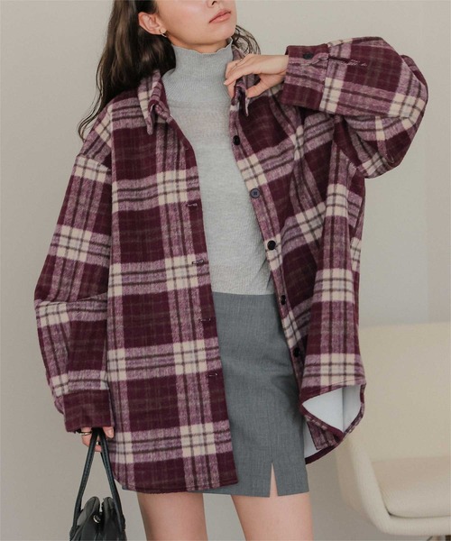 titivate(ティティベイト)の「裏起毛チェックオーバーシャツ(シャツ/ブラウス・レディース・ブラウン/レッド/ライトブルー/ピンク・M/L)」の4枚目の写真