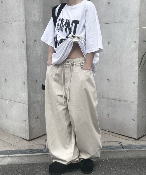 YACA(ヤーカ)の「Loose Fit Print Tee/ルーズフィットプリントTシャツ(Tシャツ/カットソー・レディース・グレー/ホワイト/ブラック・FREE)」の4枚目の写真