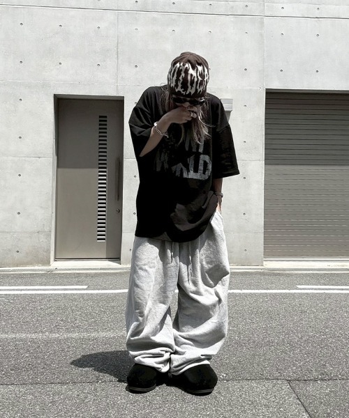 YACA(ヤーカ)の「Loose Fit Print Tee/ルーズフィットプリントTシャツ(Tシャツ/カットソー・レディース・グレー/ホワイト/ブラック・FREE)」の10枚目の写真