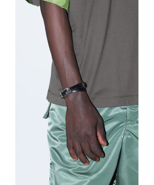 TOGA TOO/トーガトゥー】Double buckle leather bangle/ダブルバックル