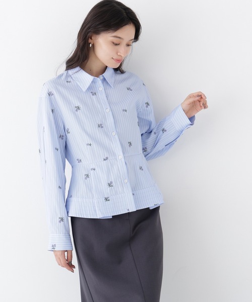 NATURAL BEAUTY BASIC(ナチュラルビューティーベーシック)の「刺繍ペプラムシャツ(シャツ/ブラウス・レディース・ブルー系その他2/ベージュ/オフホワイト・SMALL/MEDIUM)」の12枚目の写真