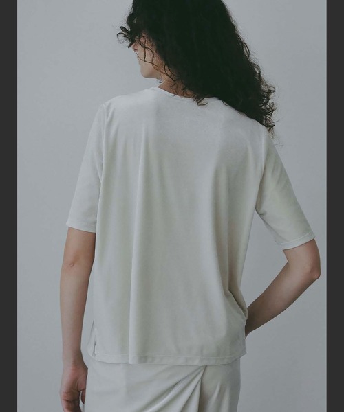 HER.(ハー)の「ベロアハーフスリーブTシャツ(Tシャツ/カットソー・レディース・ブラック/クリーム・フリー)」の15枚目の写真