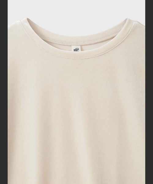 HER.(ハー)の「ベロアハーフスリーブTシャツ(Tシャツ/カットソー・レディース・ブラック/クリーム・フリー)」の18枚目の写真